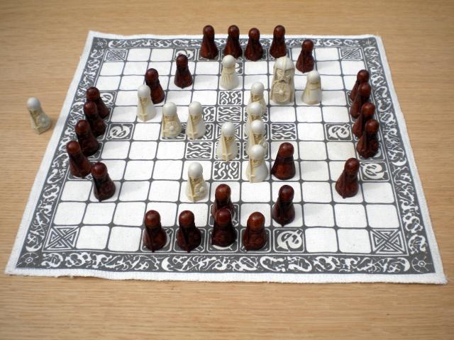 The Viking Game Reviewed  Hnefatafl: the Game of the Vikings