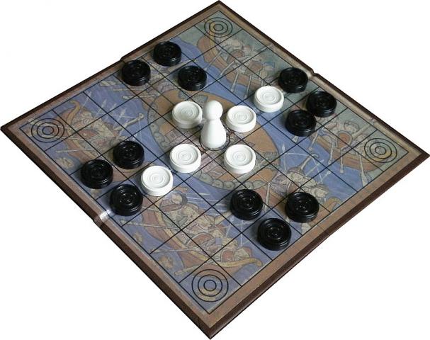 The Viking Game Reviewed  Hnefatafl: the Game of the Vikings